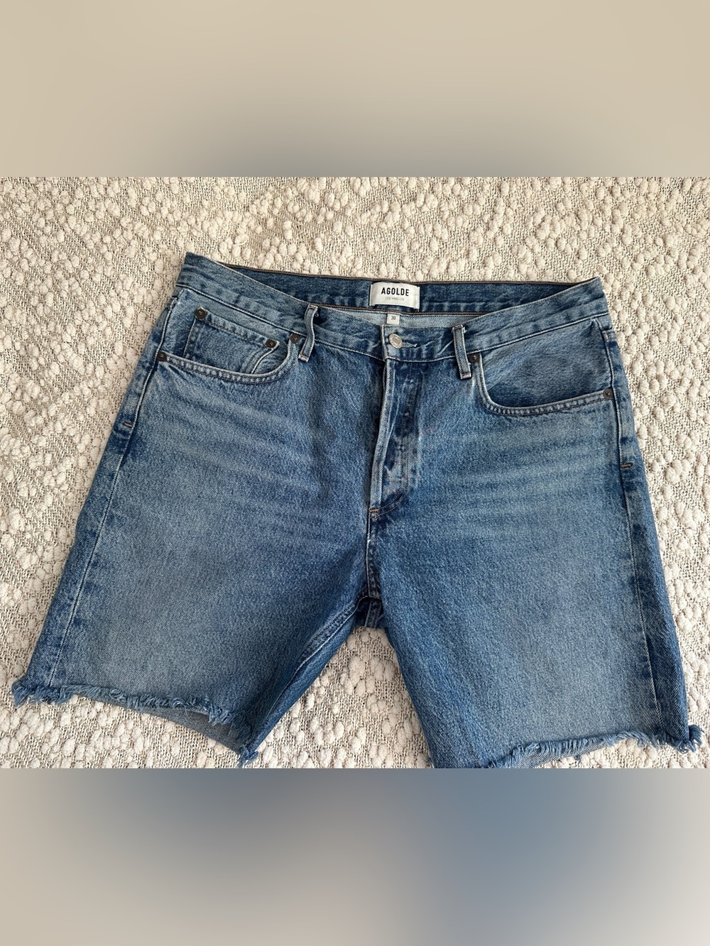 AGOLDE Carrie Long Shorts Button Fly Raw Hem 100% Cotton Denim Size 30